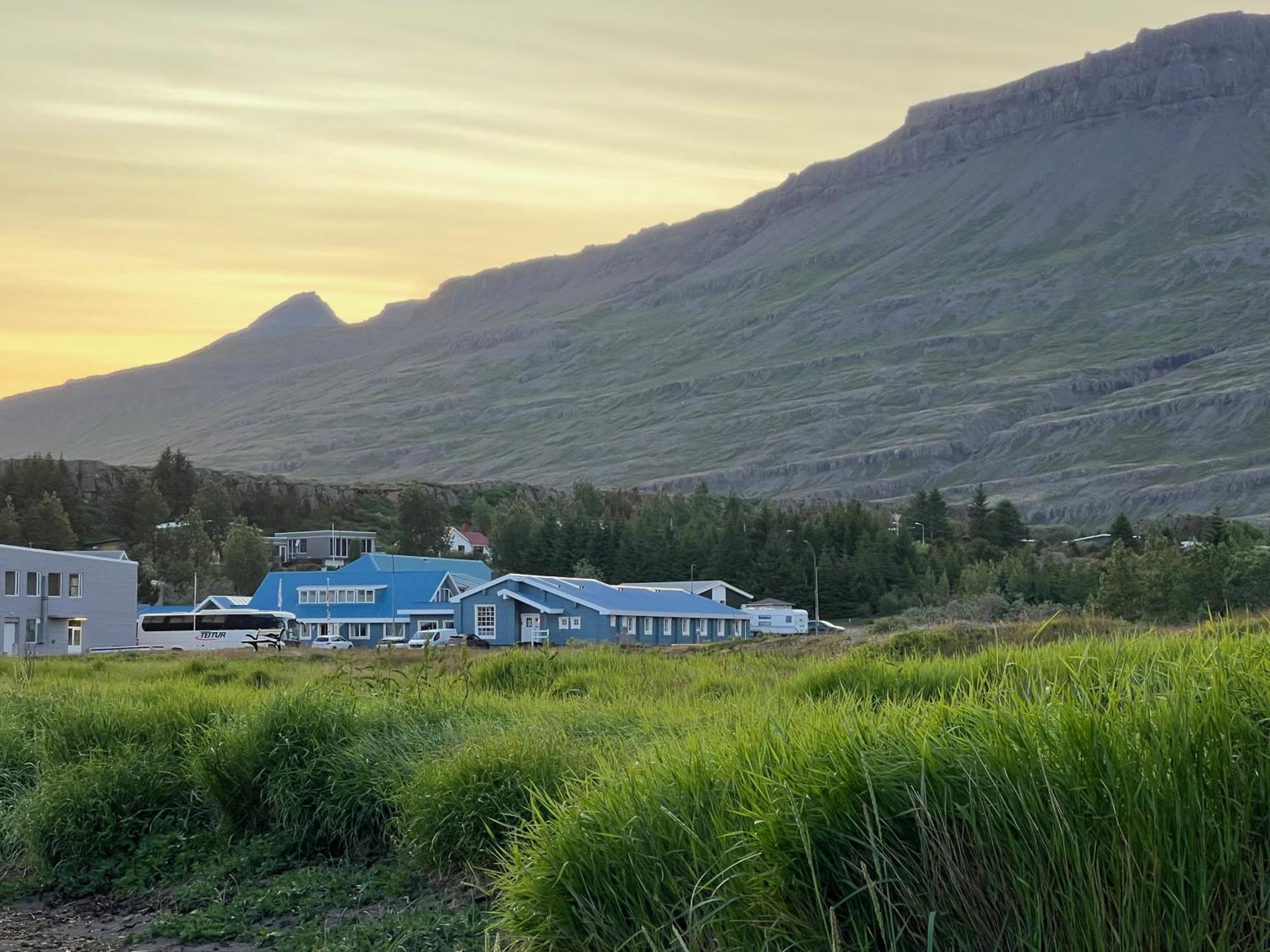 Hotel Breiddalsvik Bagian luar foto