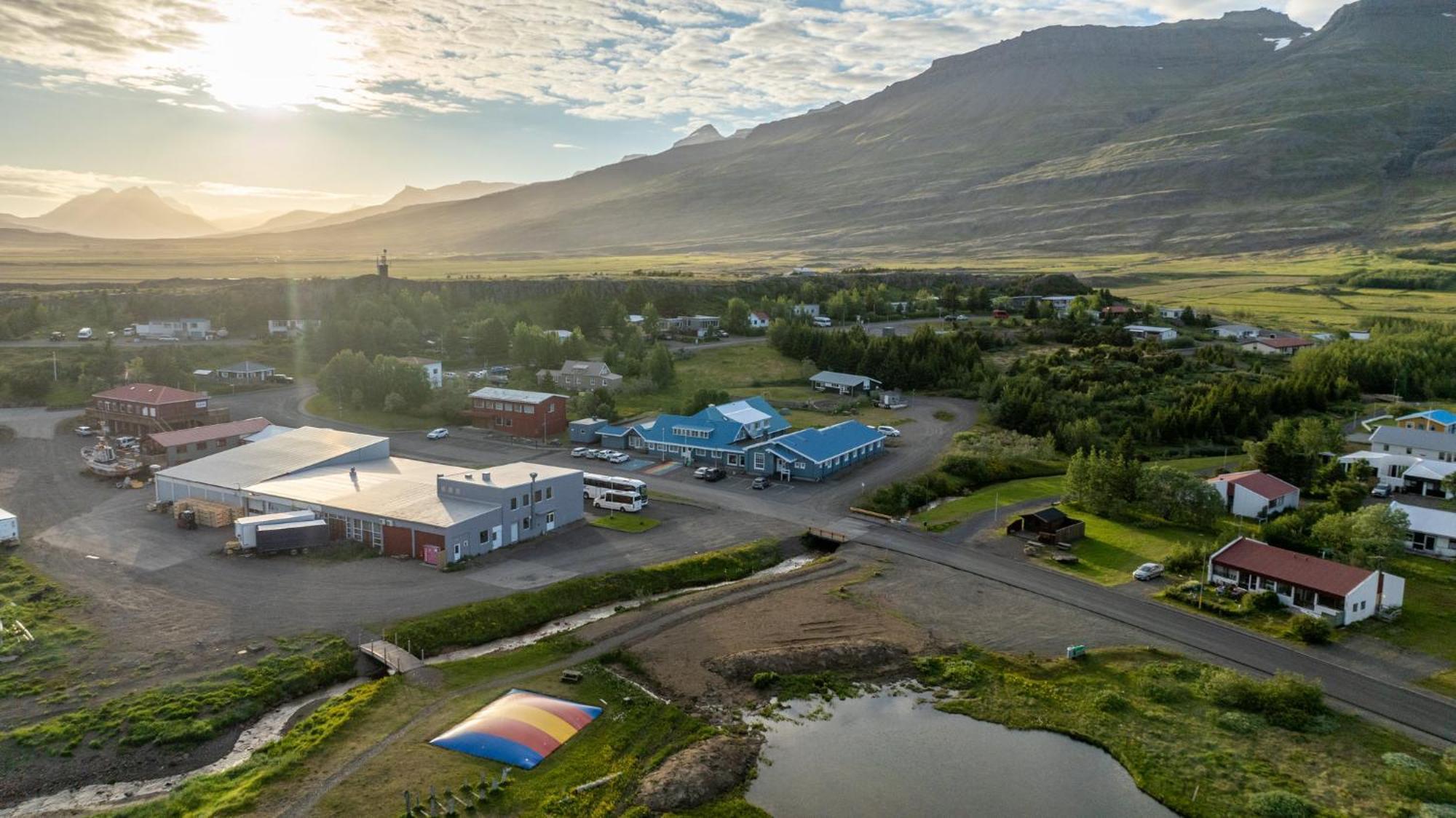Hotel Breiddalsvik Bagian luar foto